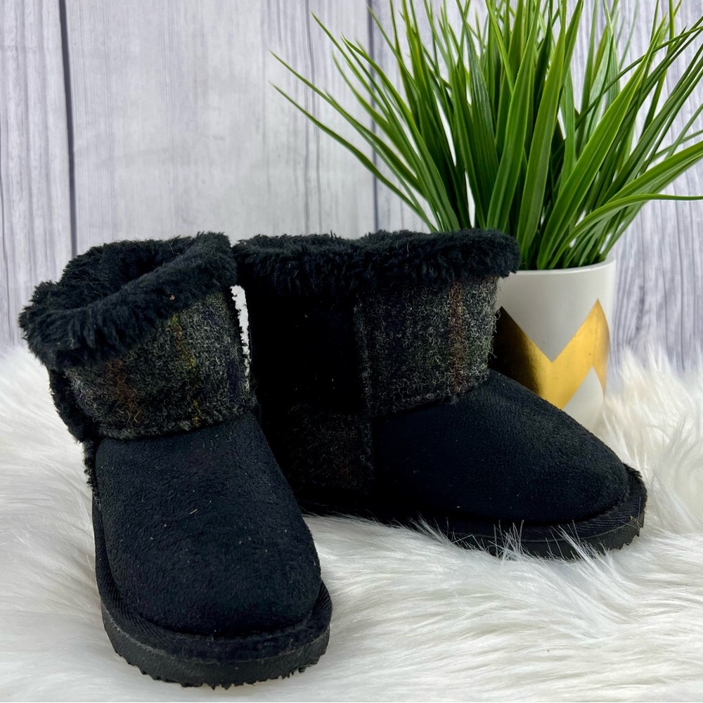 Kids Black Cozy Faux-Fur Lined Boots